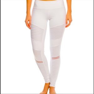Alo Yoga Cream/white Moto leggings